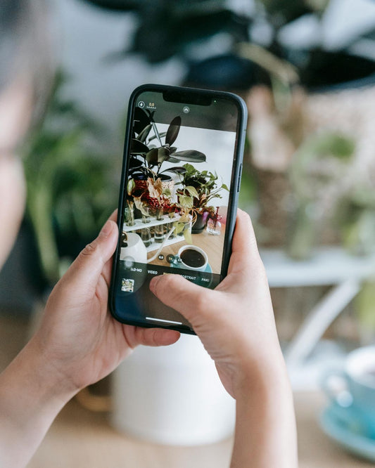 Les visuels : un outil puissant pour attirer l’attention sur les réseaux sociaux des artisans